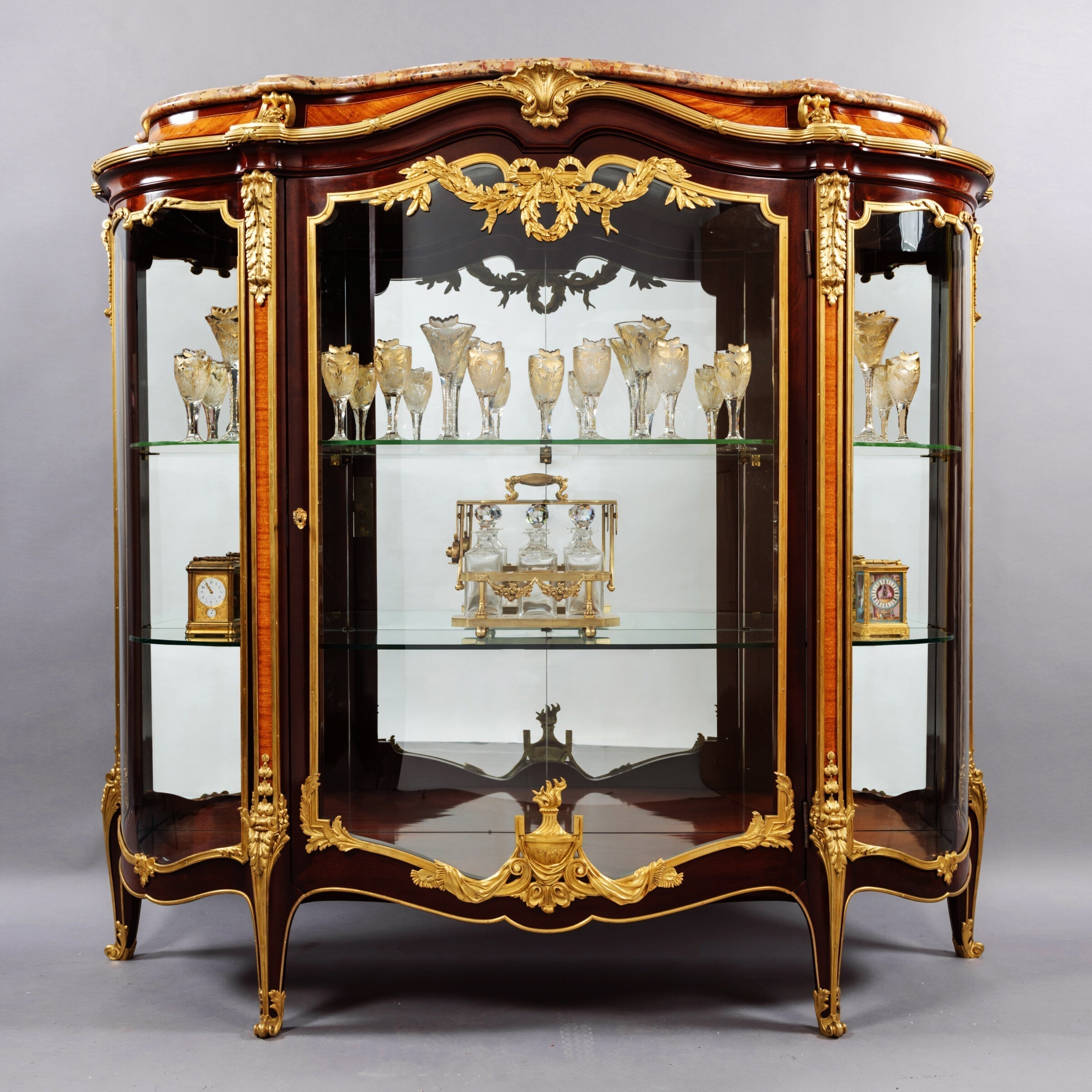 Luxury Vitrine