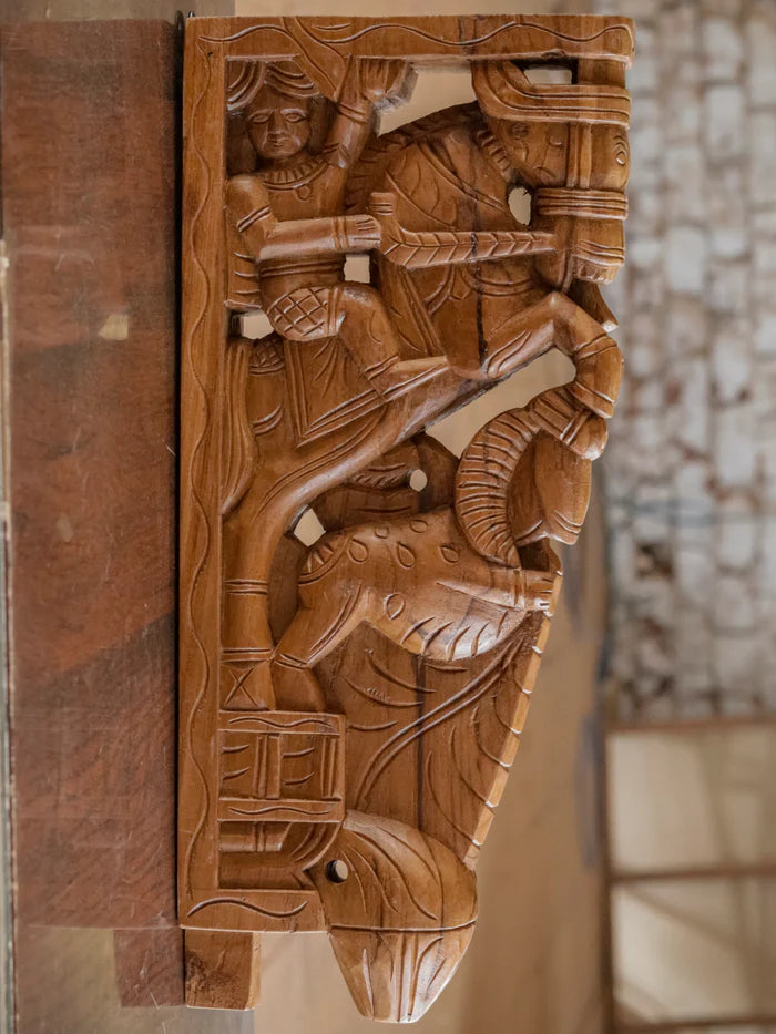 Wooden Horse and Yali 1 feet Depiction Door Bracket Door