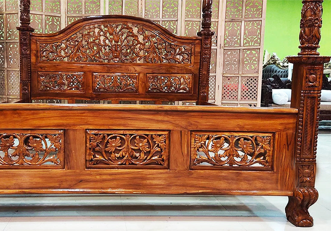 Antique Poster Bed with Honey Teak Wood