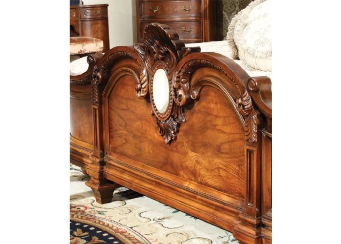 Classic Teak Wood Antique Bedroom Set